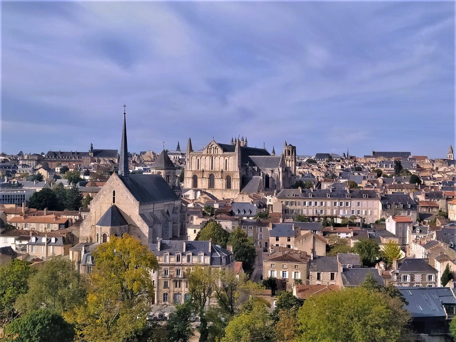 Poitiers — vue illustrative